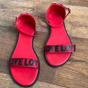 Red/black sandals